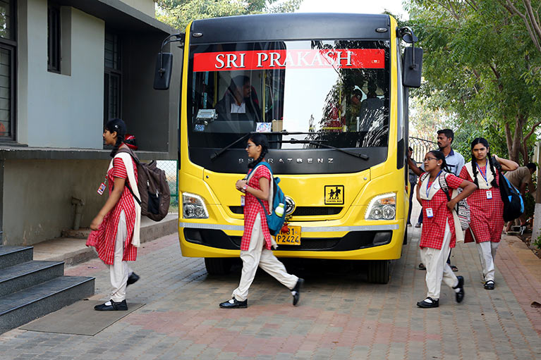 Students walking at Sri Prakash Vidyaniketan, best CBSE residential school in Visakhapatnam